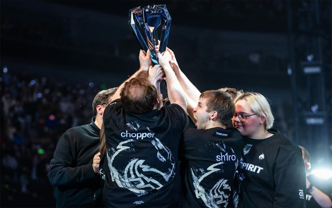 LPL春季赛常规赛今日首发名单：RNG vs TT、AL vs FPX